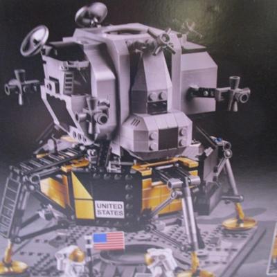 Lego NASA Apollo 11 Lunar Lander