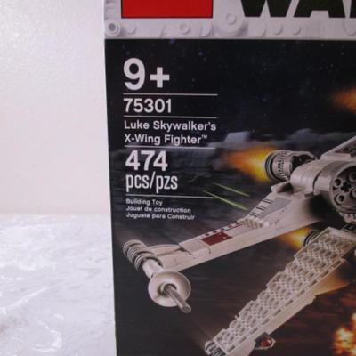 Retired Lego Star Wars Luke Skywalker's X-Wing Fighter #75301