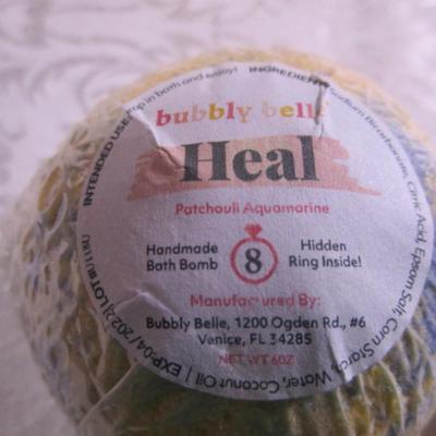 2 bubbly belle bath bombs