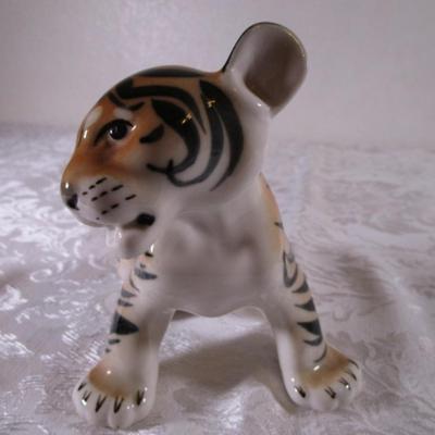 Lomonosov Imperial Porcelain baby tiger cub figurine