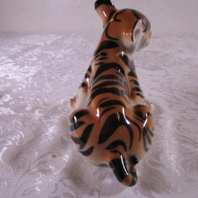 Lomonosov Imperial Porcelain baby tiger cub figurine