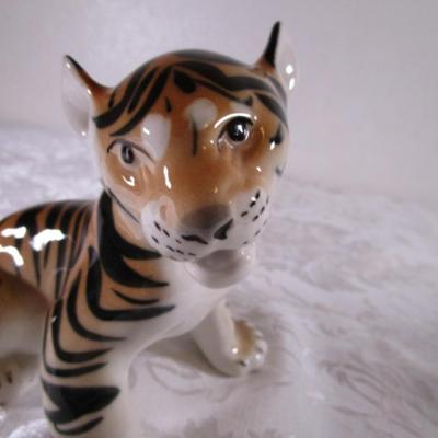 Lomonosov Imperial Porcelain baby tiger cub figurine