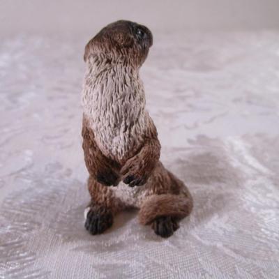 Vintage Stone Critter Littles River Otter