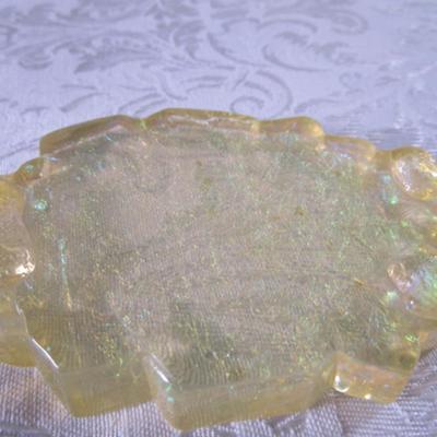 Iridescent leaf decoration