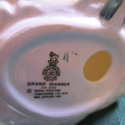 Royal Doulton "Grand Manner" figurine