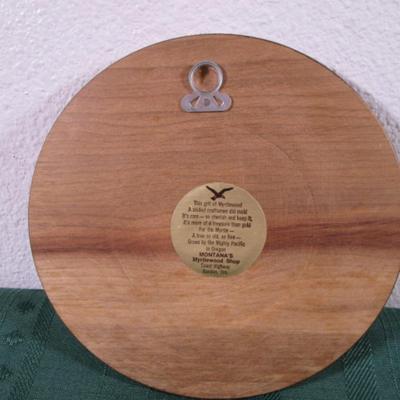 Vintage myrtle wood plaque with beach scene