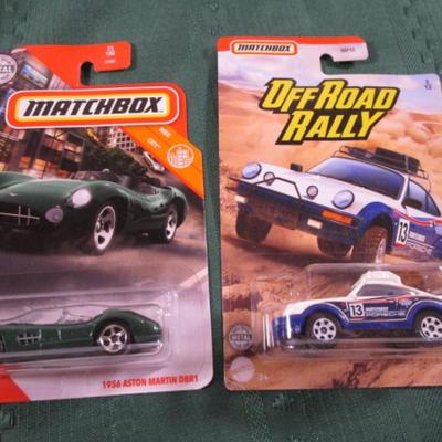 2 Matchbox cars