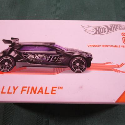 Hot Wheels UIV car