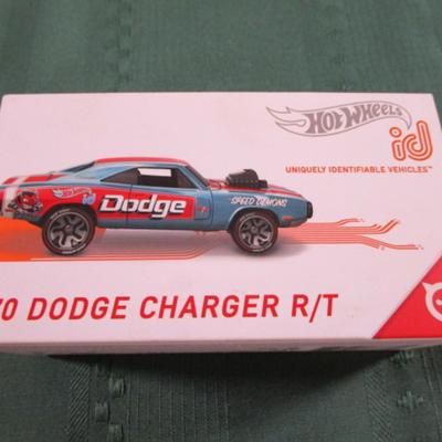 Hot Wheels UIV car
