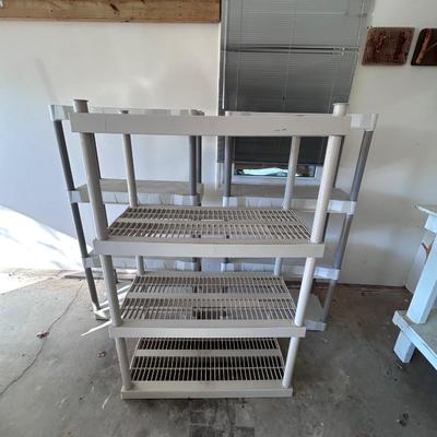Three Plastic Shelf Units (G-BB)