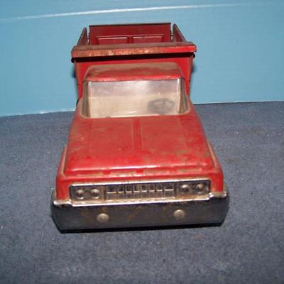 LOT 152 PRESSED STEEL STRUCTO HYDRAULIC DUMPER TRUCK