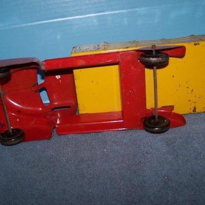 LOT 153 PRESSED STEEL MARX ICE TRUCK