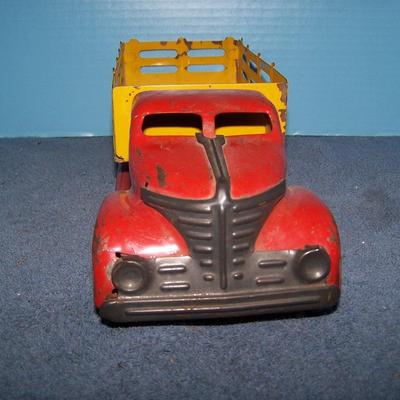 LOT 153 PRESSED STEEL MARX ICE TRUCK