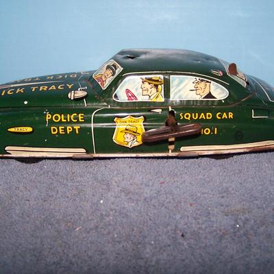 LOT 154 MARX TIN LITHO DICK TRACY WIND UP CAR WORKS