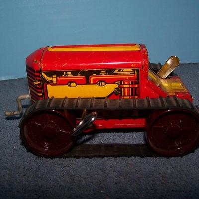 LOT 159 GREAT TIN LITHO MARX WIND UP TRACTOR !WORKS!