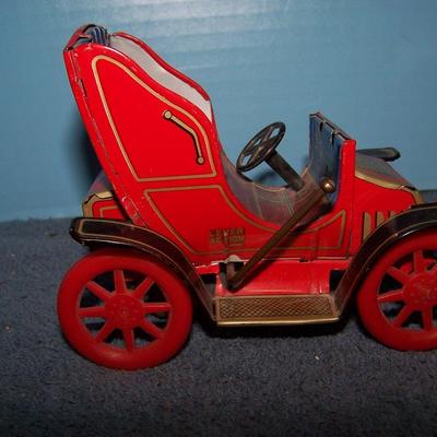 LOT 161 TIN LITHO JALOPY CAR MODERN TOYS JAPAN--LEVER ACTION !WORKS!