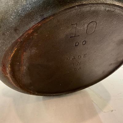 K1044 Cast Iron #10 Dutch Oven