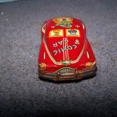 LOT 164 TIN LITHO LUPOR & COMIC CAR JAPAN