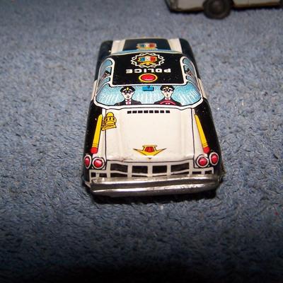 LOT 166 VINTAGE TIN LITHO MINI CARS JAPAN FRICTION