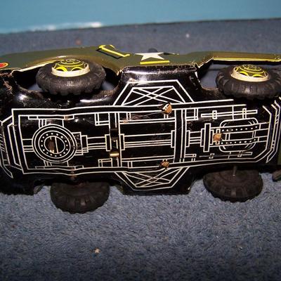 LOT 169 TIN LITHO VEHICLES! FRICTION WORKS!