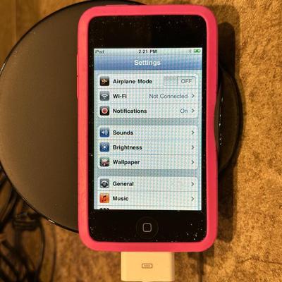 AMAZON KINDLE, SAMSUNG WIRELESS CHARGER, APPLE iPOD 8GB, AUX SPEAKER AND MORE