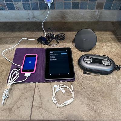 AMAZON KINDLE, SAMSUNG WIRELESS CHARGER, APPLE iPOD 8GB, AUX SPEAKER AND MORE