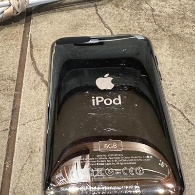 AMAZON KINDLE, SAMSUNG WIRELESS CHARGER, APPLE iPOD 8GB, AUX SPEAKER AND MORE