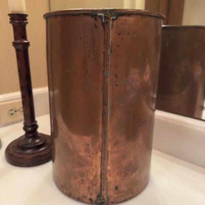 GH1053 Antique Copper Waste Can with English Painted Wooden Candlesticks