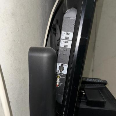 50” PANASONIC TV & JVC COMBO DVD/VHS PLAYER BOTH HAVE REMOTES