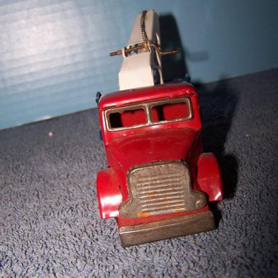 LOT 173 VINTAGE TIN LITHO WRECKER TRUCK! FRICTION JAPAN