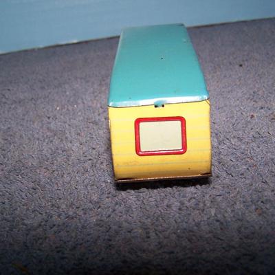 LOT 174 THESE ARE GREAT VINTAGE TIN LITHO CAR AND TRAILER! FRICTION..