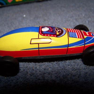LOT 175 VINTAGE TIN LITHO RACE CARS! 1 FRICTION JAPAN STP