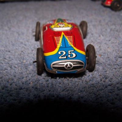 LOT 175 VINTAGE TIN LITHO RACE CARS! 1 FRICTION JAPAN STP