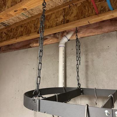 HANGING IRON POT HOLDER