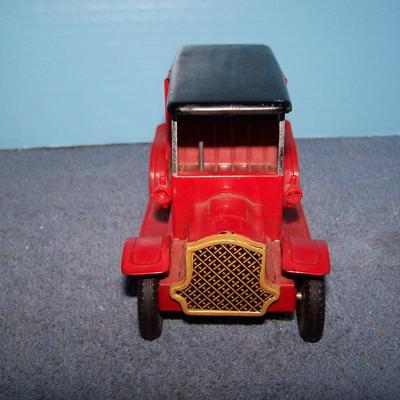 LOT 176 VINTAGE TIN LITHO CAR & TRUCK FRICTION JAPAM