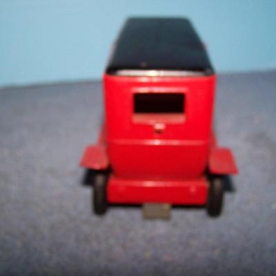 LOT 176 VINTAGE TIN LITHO CAR & TRUCK FRICTION JAPAM