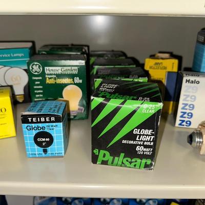 VARIETY OF LIGHT BULBS