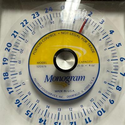 RESTAURANT GRADE PORTION SCALE & A TOOTHPICK DISPENSER