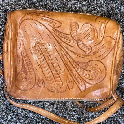 LEATHER LOFT PURSES AND 2 WALLETS