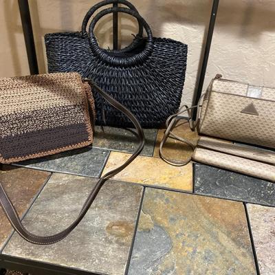 NEW FADED GLORY & LIZ CLAIBORNE PURSES PLUS OTHER HANDBAG