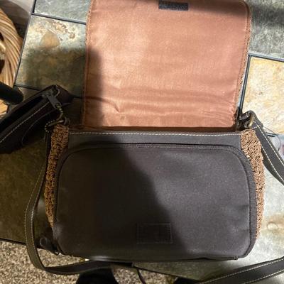 NEW FADED GLORY & LIZ CLAIBORNE PURSES PLUS OTHER HANDBAG