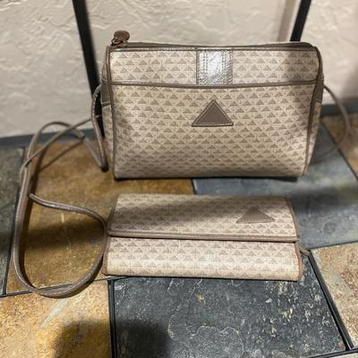 NEW FADED GLORY & LIZ CLAIBORNE PURSES PLUS OTHER HANDBAG
