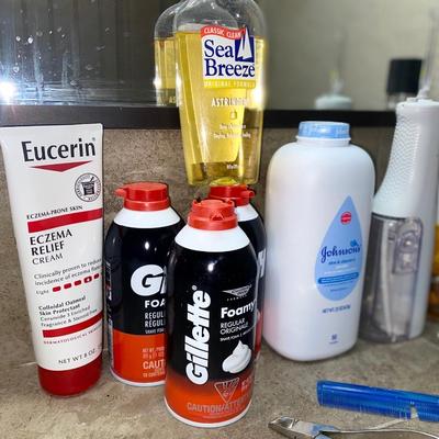 TRAVEL WATERPIK , & TOILETRIES