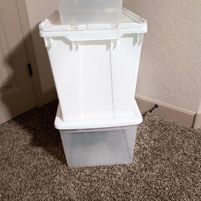 3 DIFFERENT SIZED TOTES