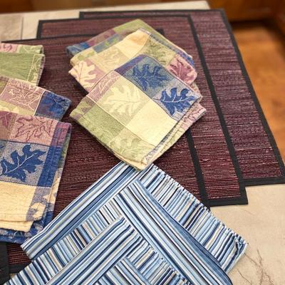 DISH DRAINING MAT, NICE CLOTH NAPKINS, AND PLACEMATS
