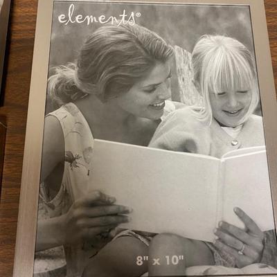 A VARIETY OF PICTURE FRAMES