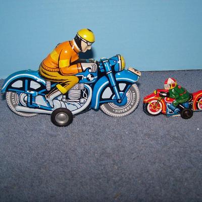 LOT 182 TIN LITHO MOTORCYCLES! FRICTION JAPAN