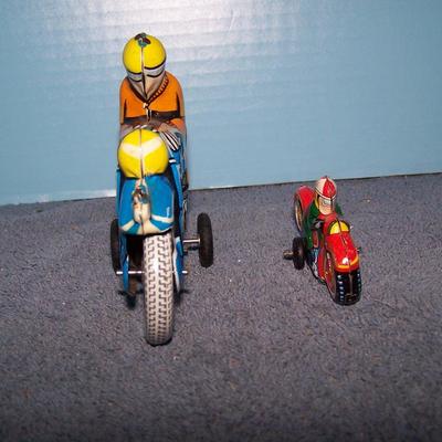 LOT 182 TIN LITHO MOTORCYCLES! FRICTION JAPAN