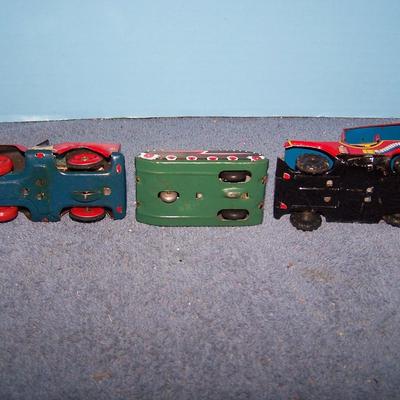 LOT 183 GREAT TIN LITHO VEHICLES FRICTION JAPAN