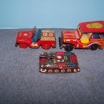 LOT 183 GREAT TIN LITHO VEHICLES FRICTION JAPAN